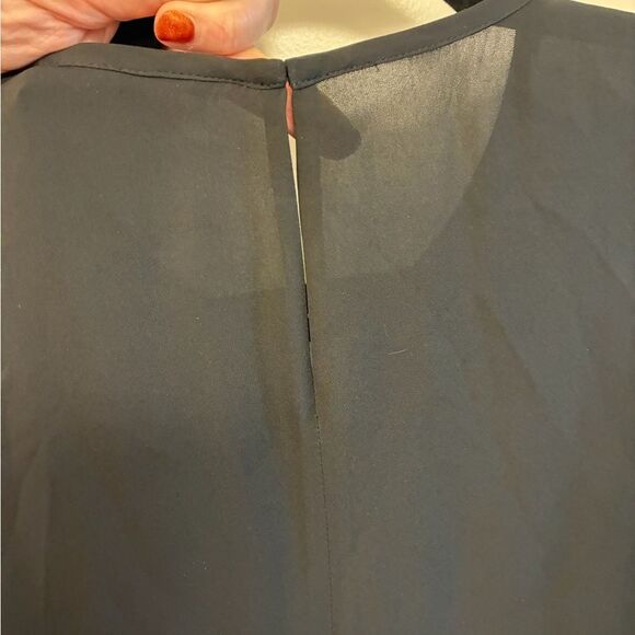 KOBI HALPERIN 100% Silk Sleeveless Blouse Black Women’s Size Medium - Picture 4 of 6